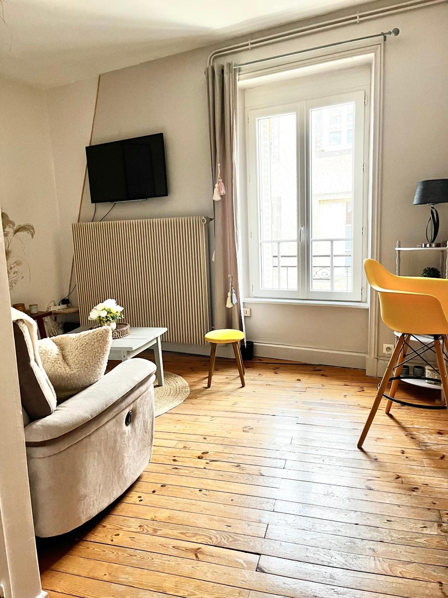Appartement Cosy En Ville Haute Сен-Флур Экстерьер фото